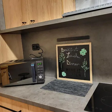 Old Town Center Apartment *